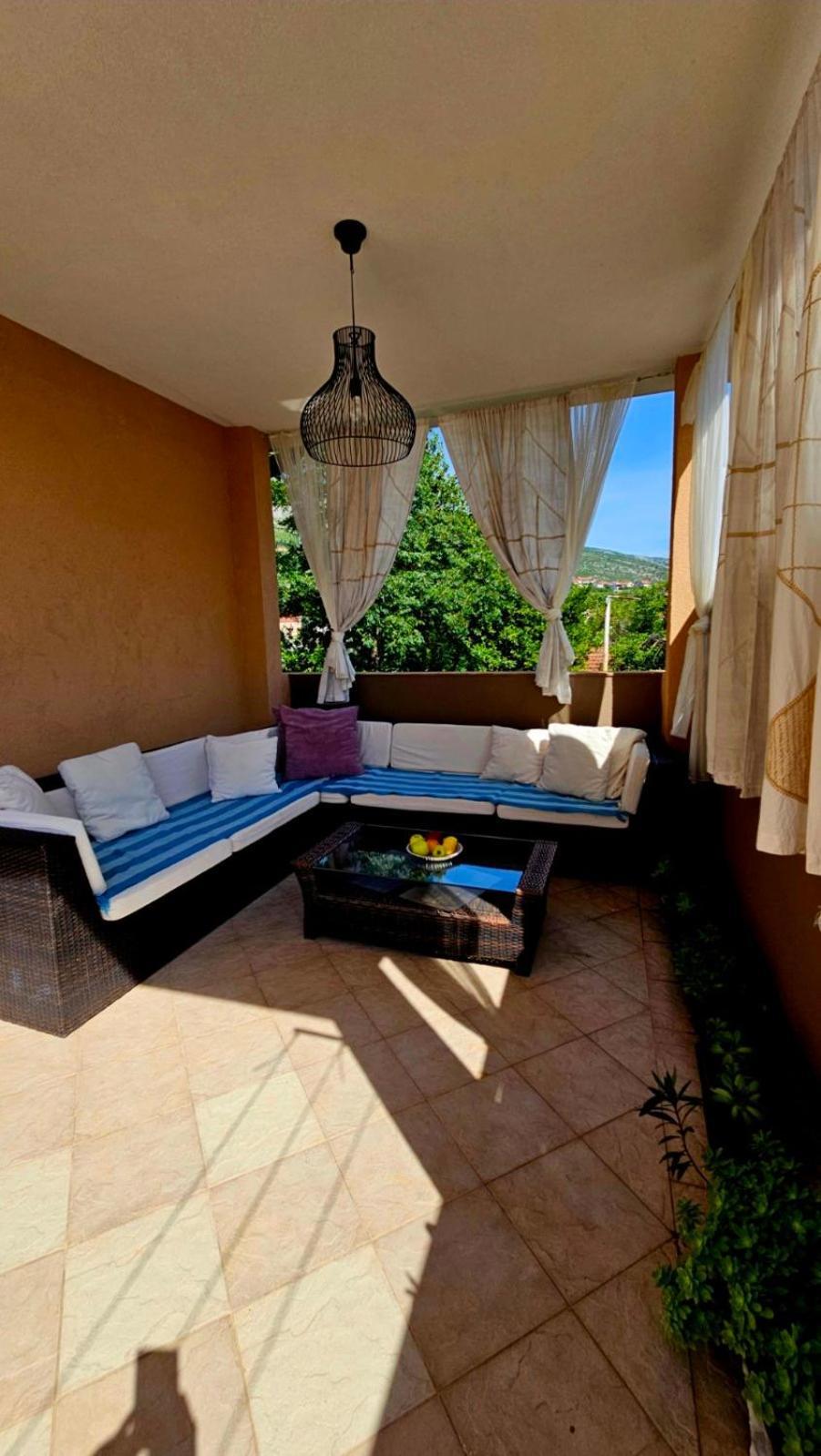 Lovely House With Swimming Pool Mostar Exterior photo